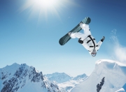 亚洲杯决赛对决在即！丹佛掘金演练定位球，热刺密集防守应对的简单介绍